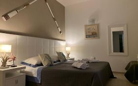 Aquarama Rooms & Apartments